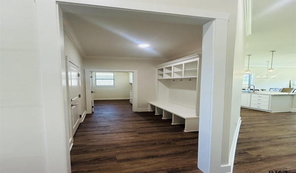 15055 High Country Acres Ln, Tyler, TX 75706, 3 Bedrooms Bedrooms, ,2 BathroomsBathrooms,Residential,For Sale,15055 High Country Acres Ln,25002360