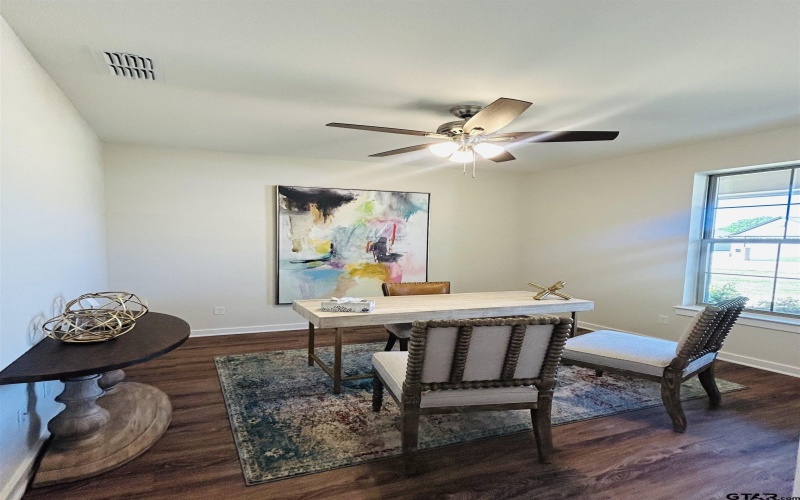 15055 High Country Acres Ln, Tyler, TX 75706, 3 Bedrooms Bedrooms, ,2 BathroomsBathrooms,Residential,For Sale,15055 High Country Acres Ln,25002360