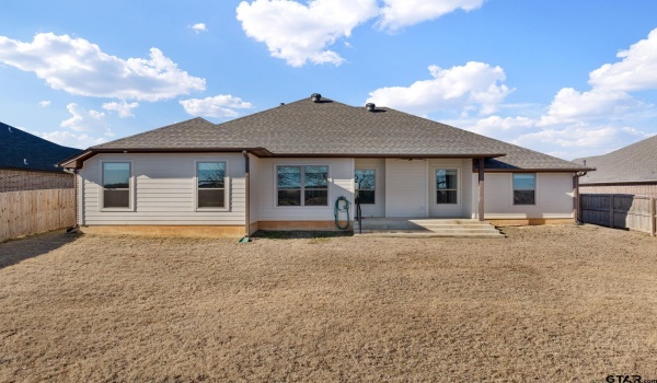 230 Amanda Avenue, Bullard, TX 75757, 3 Habitaciones Habitaciones , ,2 BañosBaños,Residential,En Venta,230 Amanda Avenue,25002660