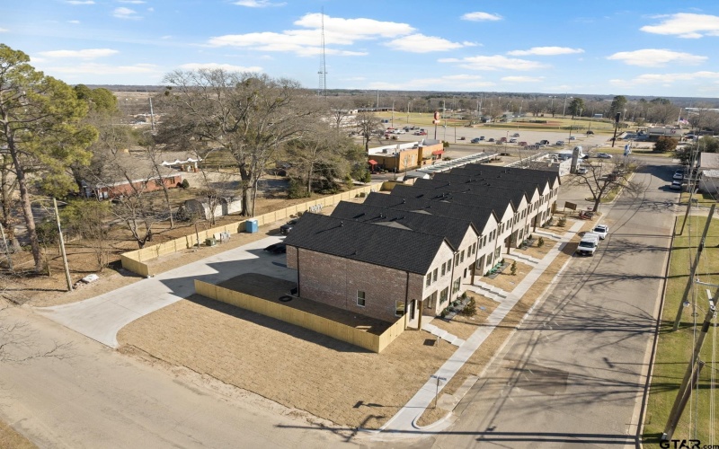 196 W 17th, Mt Pleasant, TX 75455, ,Commercial Sale,En Venta,196 W 17th,25002940