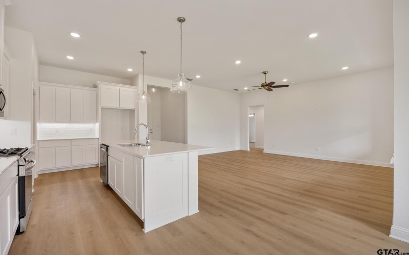 216 August Drive, Bullard, TX 75757, 4 Bedrooms Bedrooms, ,2 BathroomsBathrooms,Residential,For Sale,216 August Drive,25003124