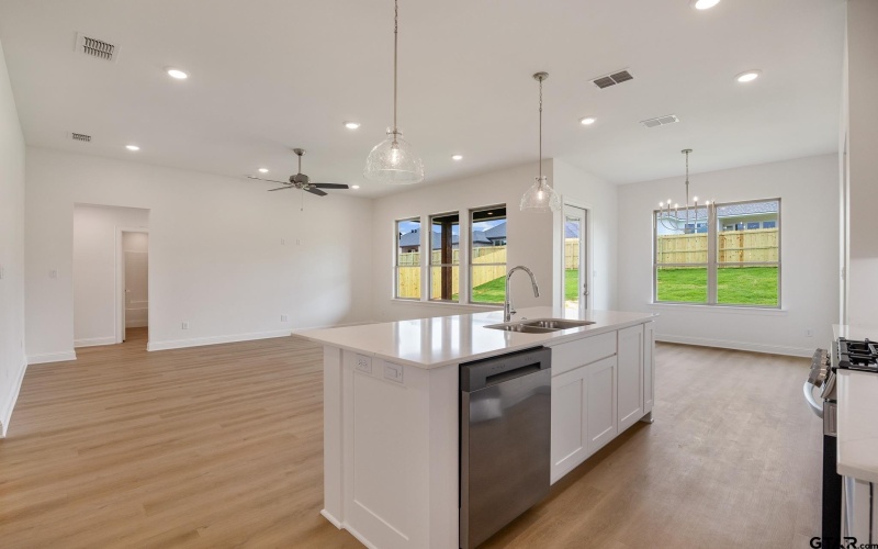 216 August Drive, Bullard, TX 75757, 4 Bedrooms Bedrooms, ,2 BathroomsBathrooms,Residential,For Sale,216 August Drive,25003124
