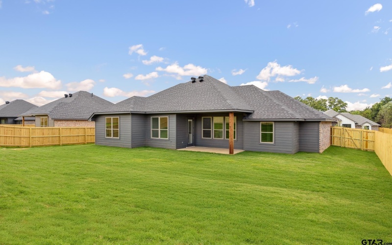 216 August Drive, Bullard, TX 75757, 4 Bedrooms Bedrooms, ,2 BathroomsBathrooms,Residential,For Sale,216 August Drive,25003124
