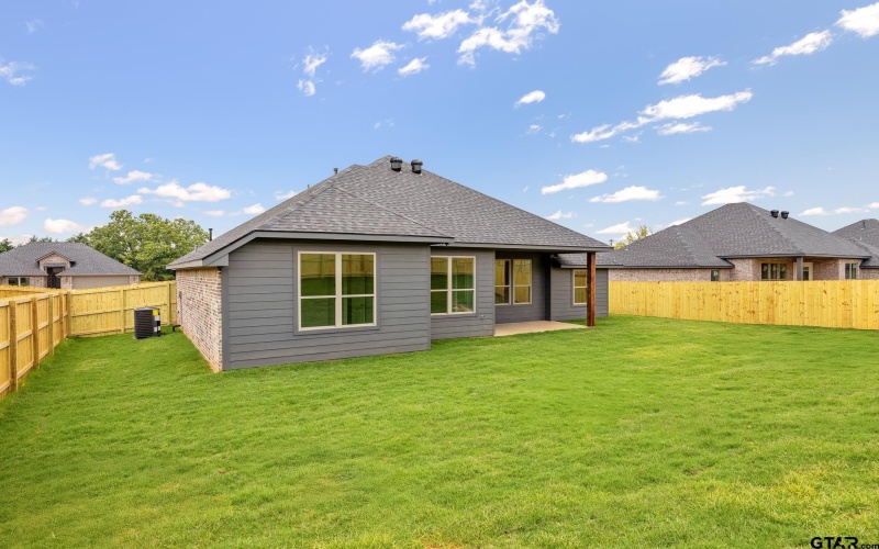 216 August Drive, Bullard, TX 75757, 4 Bedrooms Bedrooms, ,2 BathroomsBathrooms,Residential,For Sale,216 August Drive,25003124