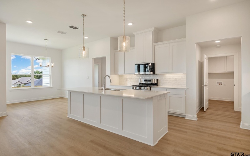 430 Mary Circle, Bullard, TX 75757, 4 Bedrooms Bedrooms, ,2 BathroomsBathrooms,Residential,For Sale,430 Mary Circle,25003126