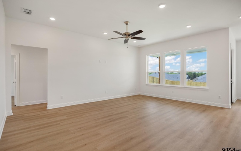 430 Mary Circle, Bullard, TX 75757, 4 Bedrooms Bedrooms, ,2 BathroomsBathrooms,Residential,For Sale,430 Mary Circle,25003126