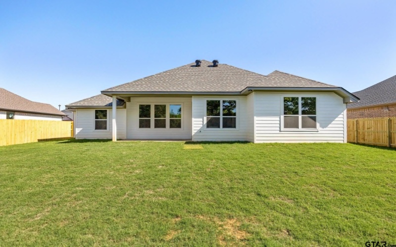 217 August Drive, Bullard, TX 75757, 4 Bedrooms Bedrooms, ,2 BathroomsBathrooms,Residential,For Sale,217 August Drive,25003127