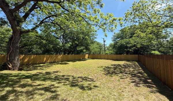 122 E Harrison Street, Denison, TX 75021, 3 Bedrooms Bedrooms, ,2 BathroomsBathrooms,Residential Lease,For Rent,122 E Harrison Street,20866587