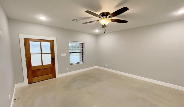 122 E Harrison Street, Denison, TX 75021, 3 Bedrooms Bedrooms, ,2 BathroomsBathrooms,Residential Lease,For Rent,122 E Harrison Street,20866587