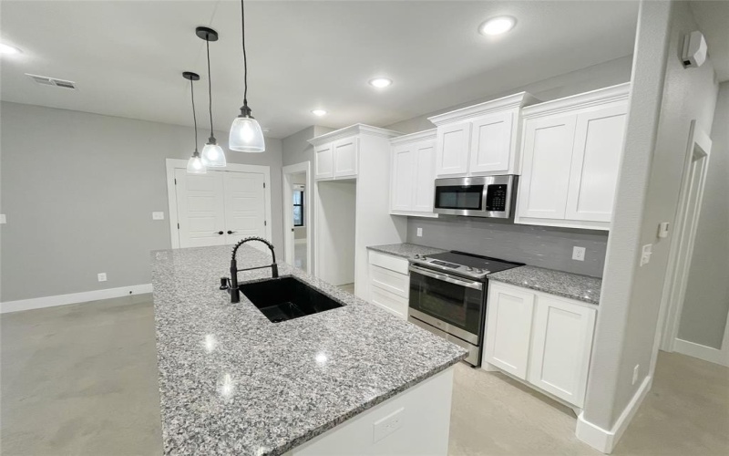 122 E Harrison Street, Denison, TX 75021, 3 Bedrooms Bedrooms, ,2 BathroomsBathrooms,Residential Lease,For Rent,122 E Harrison Street,20866587