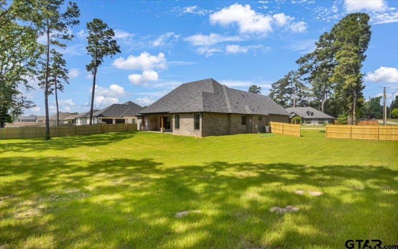 14848 Woodland Creek Dr, Tyler, TX 75706, 4 Bedrooms Bedrooms, ,3 BathroomsBathrooms,Residential,For Sale,14848 Woodland Creek Dr,25003252