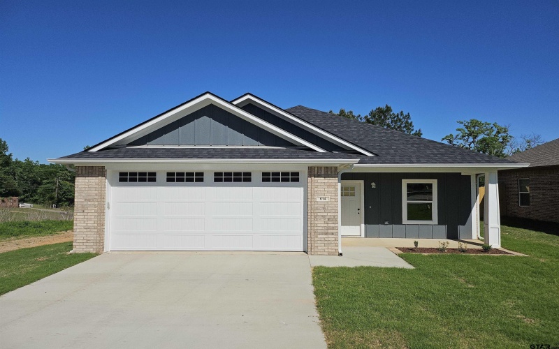 614 N COMMERCE, Overton, TX 75684, 3 Bedrooms Bedrooms, ,2 BathroomsBathrooms,Residential,For Sale,614 N COMMERCE,25003528