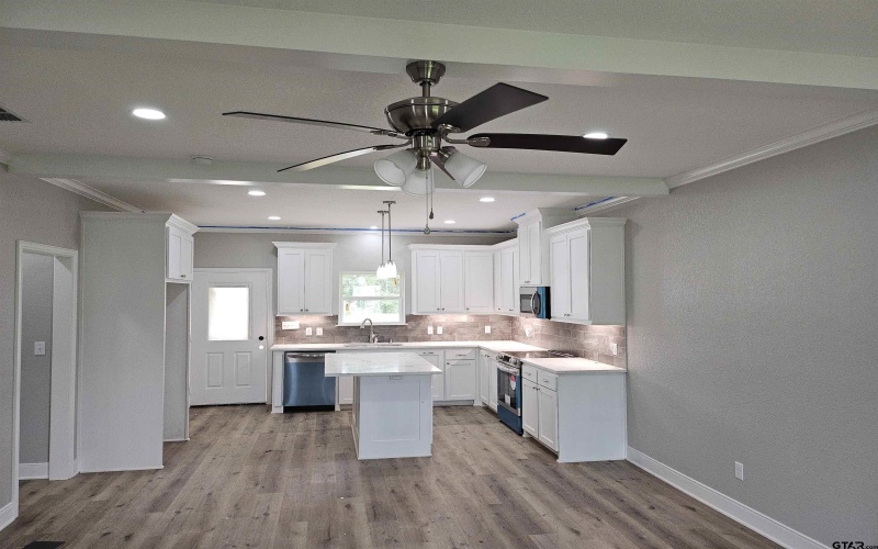 614 N COMMERCE, Overton, TX 75684, 3 Bedrooms Bedrooms, ,2 BathroomsBathrooms,Residential,For Sale,614 N COMMERCE,25003528