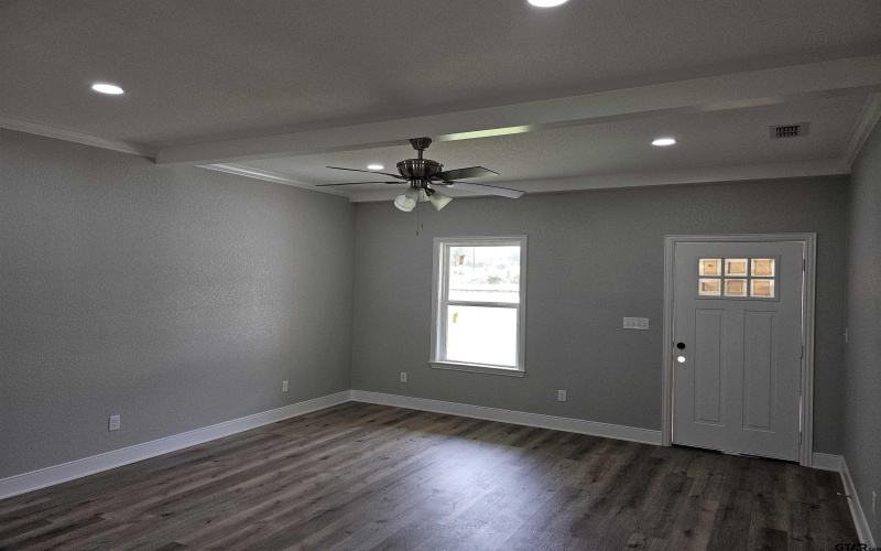 614 N COMMERCE, Overton, TX 75684, 3 Bedrooms Bedrooms, ,2 BathroomsBathrooms,Residential,For Sale,614 N COMMERCE,25003528