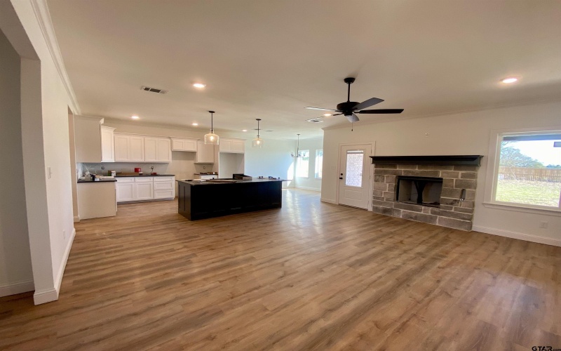 15335 County Road 196, Tyler, TX 75703, 3 Bedrooms Bedrooms, ,2 BathroomsBathrooms,Residential,For Sale,15335 County Road 196,25003631