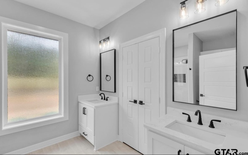 138 PR 6238, Mineola, TX 75773, 3 Bedrooms Bedrooms, ,2 BathroomsBathrooms,Residential,For Sale,138 PR 6238,25003708