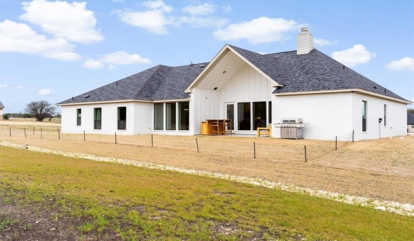 3143 Infinity Drive, Weatherford, TX 76087, 3 Bedrooms Bedrooms, ,2 BathroomsBathrooms,Residential,For Sale,3143 Infinity Drive,20866592