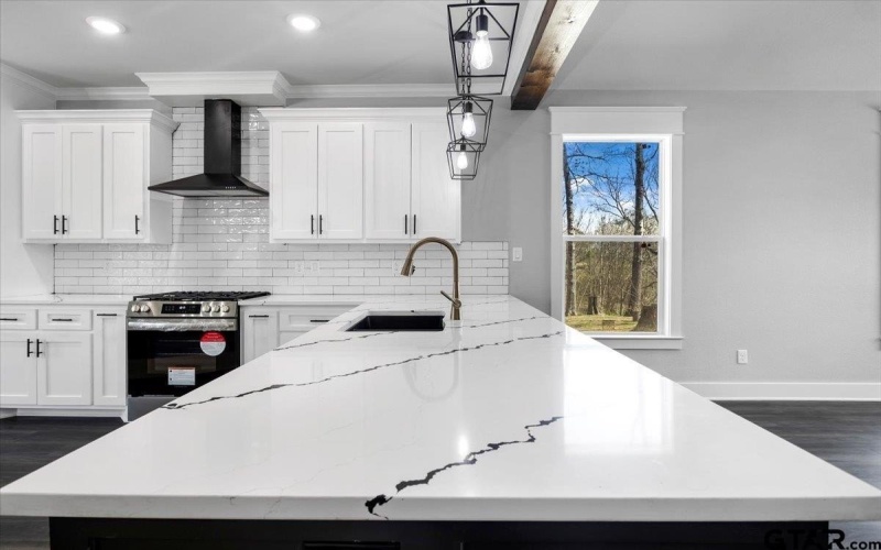 12717 Hillcrest Rd, Tyler, TX 75708, 3 Habitaciones Habitaciones , ,2 BañosBaños,Residential,En Venta,12717 Hillcrest Rd,25004066