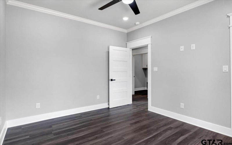 12717 Hillcrest Rd, Tyler, TX 75708, 3 Habitaciones Habitaciones , ,2 BañosBaños,Residential,En Venta,12717 Hillcrest Rd,25004066