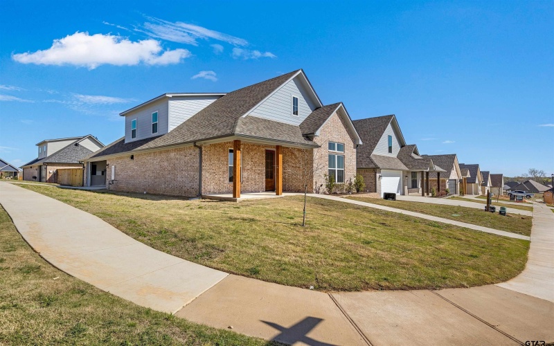 7110 Alexander, Tyler, TX 75707, 4 Bedrooms Bedrooms, ,2 BathroomsBathrooms,Residential,For Sale,7110 Alexander,25004206