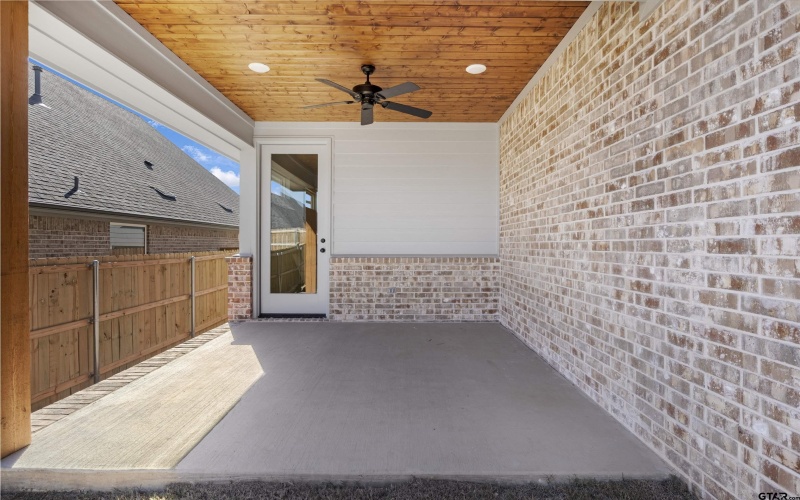 7110 Alexander, Tyler, TX 75707, 4 Bedrooms Bedrooms, ,2 BathroomsBathrooms,Residential,For Sale,7110 Alexander,25004206