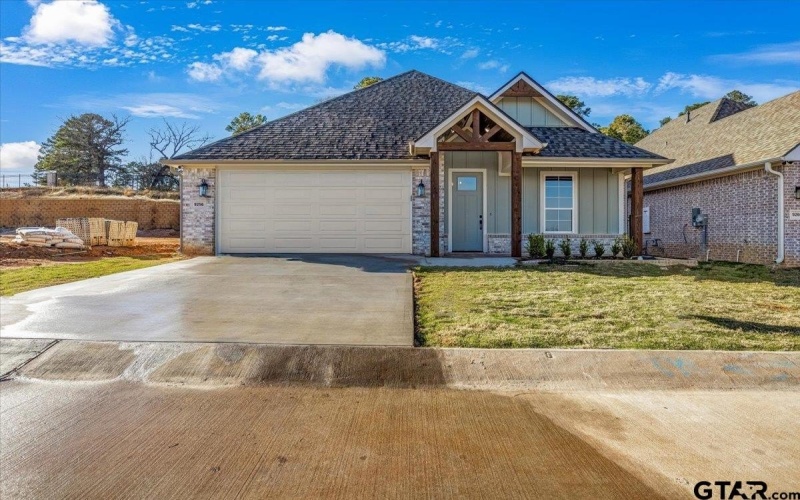 9256 Villas Ct, Tyler, TX 75703, 4 Habitaciones Habitaciones , ,2 BañosBaños,Residential,En Venta,9256 Villas Ct,25004225