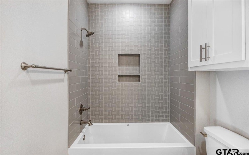 9256 Villas Ct, Tyler, TX 75703, 4 Habitaciones Habitaciones , ,2 BañosBaños,Residential,En Venta,9256 Villas Ct,25004225
