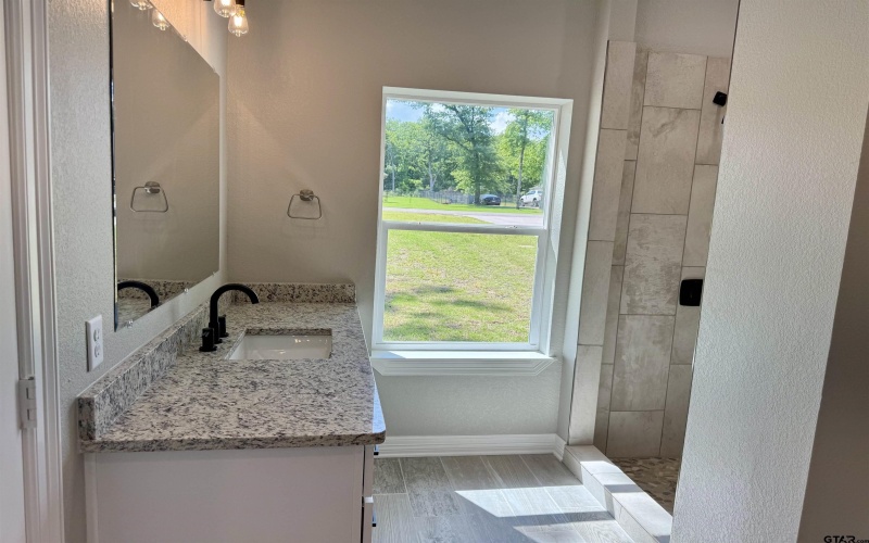 118 PR 6305, Mineola, TX 75773, 3 Bedrooms Bedrooms, ,2 BathroomsBathrooms,Residential,For Sale,118 PR 6305,25004705