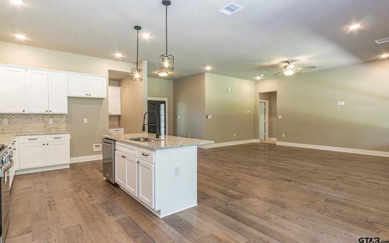 122 PR 6305, Mineola, TX 75773, 4 Bedrooms Bedrooms, ,2 BathroomsBathrooms,Residential,For Sale,122 PR 6305,25004706