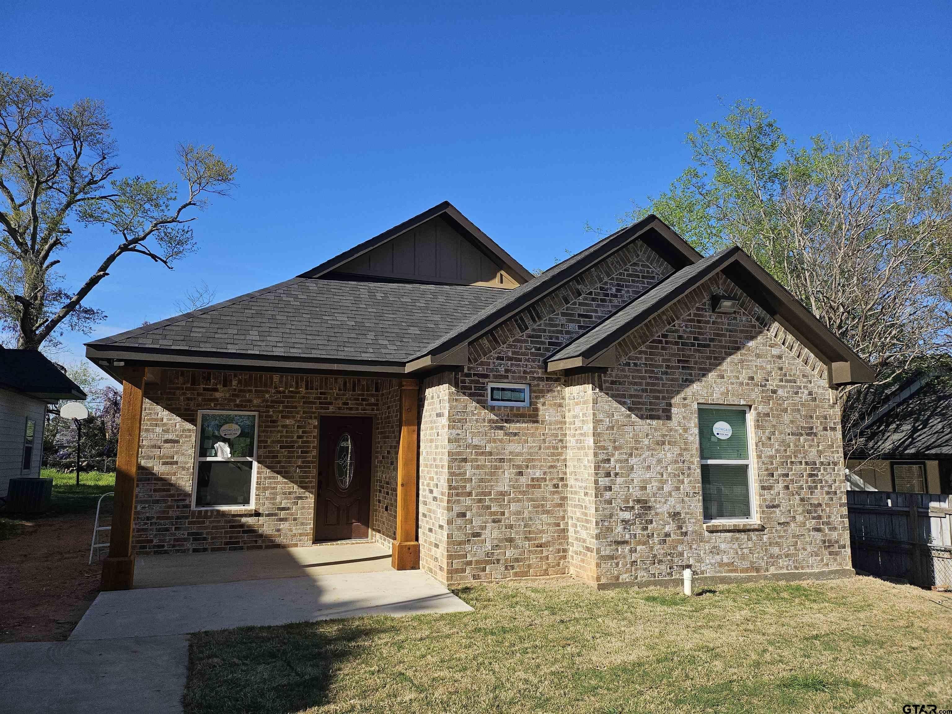 1399 W Second, Tyler, TX 75701, 3 Bedrooms Bedrooms, ,2 BathroomsBathrooms,Residential,For Sale,1399 W Second,25004760