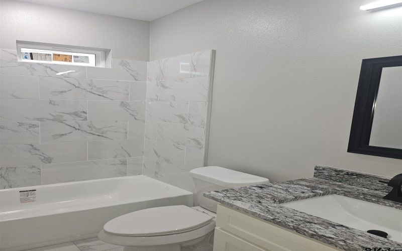 1399 W Second, Tyler, TX 75701, 3 Bedrooms Bedrooms, ,2 BathroomsBathrooms,Residential,For Sale,1399 W Second,25004760