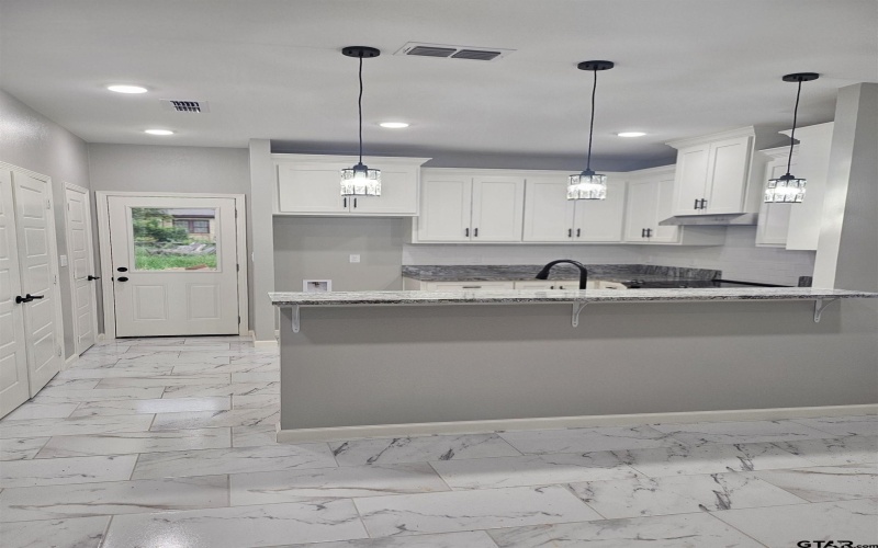 1399 W Second, Tyler, TX 75701, 3 Bedrooms Bedrooms, ,2 BathroomsBathrooms,Residential,For Sale,1399 W Second,25004760