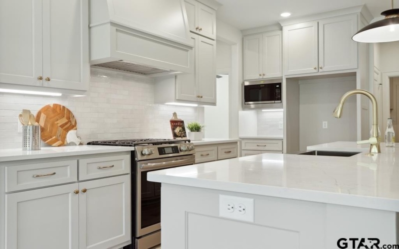 5300 Hollytree Dr, Tyler, TX 75703, 3 Habitaciones Habitaciones , ,2 BañosBaños,Residential,En Venta,5300 Hollytree Dr,25004839