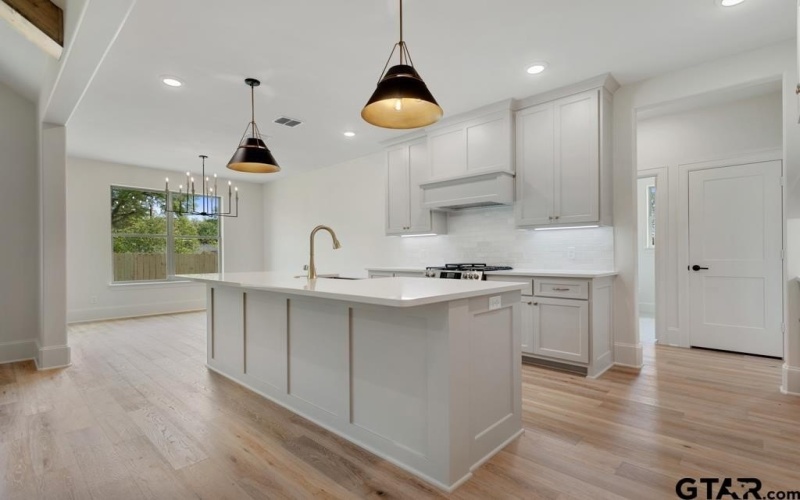 5324 Hollytree Dr, Tyler, TX 75703, 3 Habitaciones Habitaciones , ,2 BañosBaños,Residential,En Venta,5324 Hollytree Dr,25004860