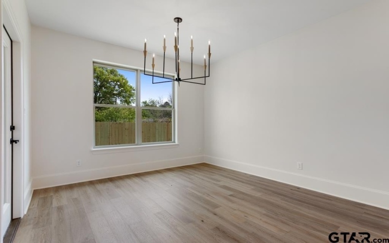 5324 Hollytree Dr, Tyler, TX 75703, 3 Habitaciones Habitaciones , ,2 BañosBaños,Residential,En Venta,5324 Hollytree Dr,25004860
