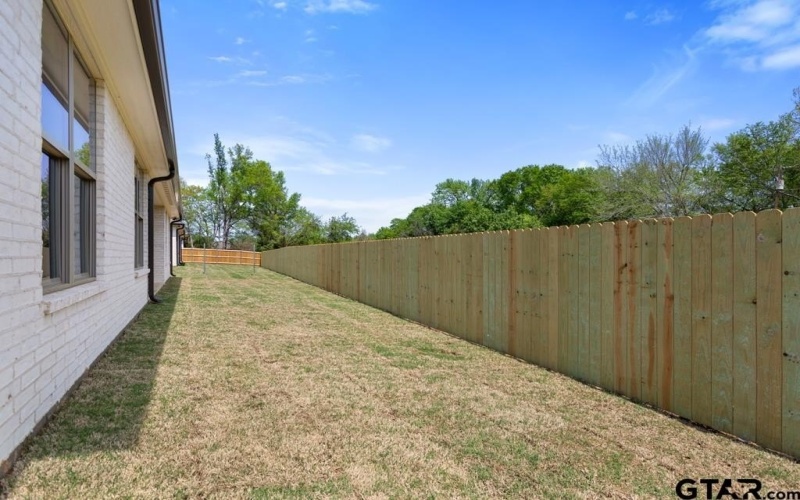5324 Hollytree Dr, Tyler, TX 75703, 3 Habitaciones Habitaciones , ,2 BañosBaños,Residential,En Venta,5324 Hollytree Dr,25004860