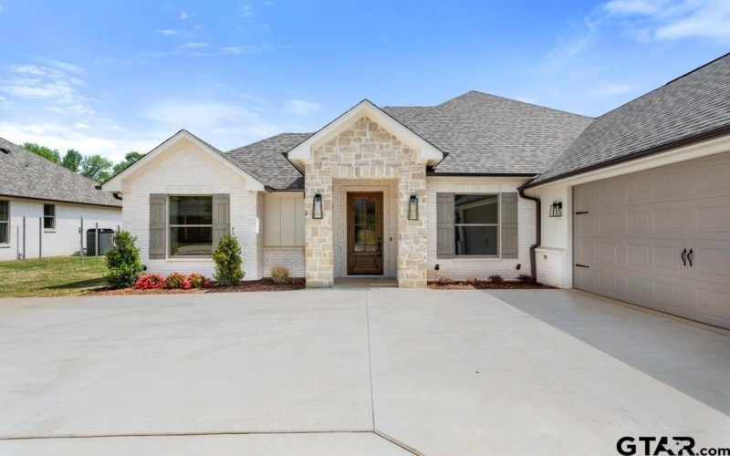 5324 Hollytree Dr, Tyler, TX 75703, 3 Habitaciones Habitaciones , ,2 BañosBaños,Residential,En Venta,5324 Hollytree Dr,25004860