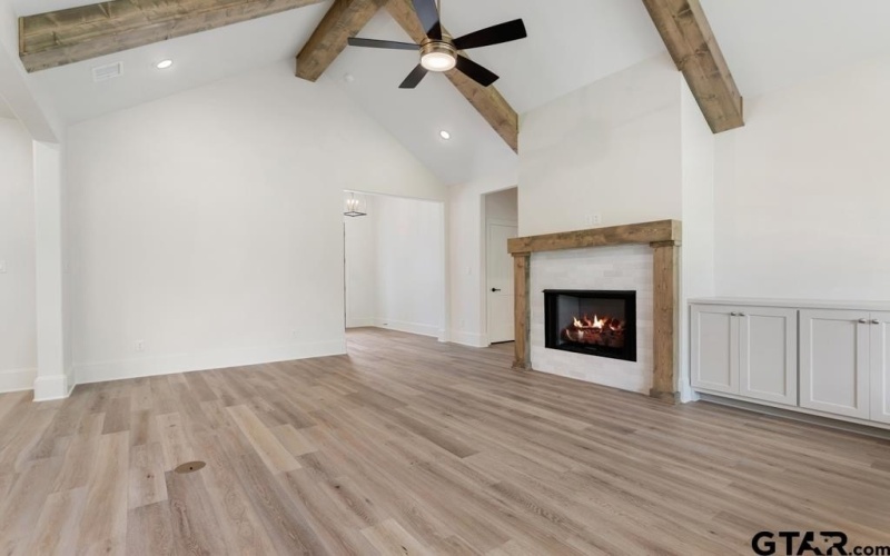 5324 Hollytree Dr, Tyler, TX 75703, 3 Habitaciones Habitaciones , ,2 BañosBaños,Residential,En Venta,5324 Hollytree Dr,25004860