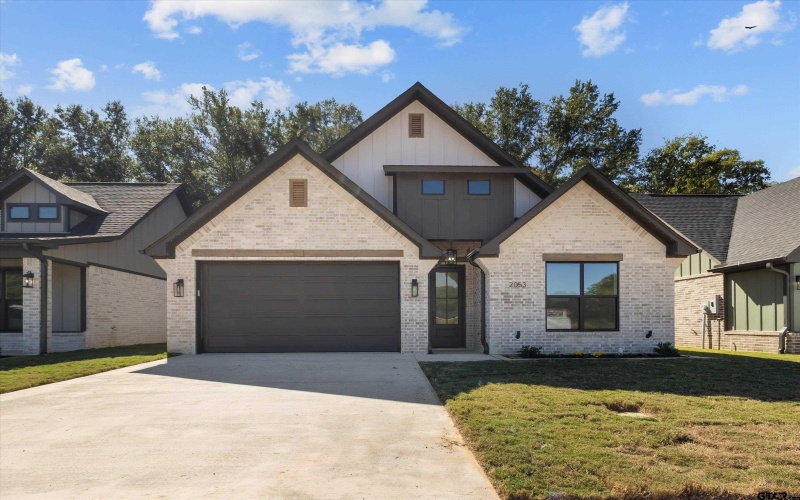 2053 Locklear Ln, Tyler, TX 75703, 4 Habitaciones Habitaciones , ,2 BañosBaños,Residential,En Venta,2053 Locklear Ln,25004922
