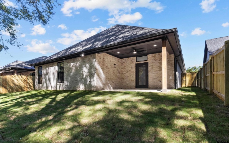 2053 Locklear Ln, Tyler, TX 75703, 4 Habitaciones Habitaciones , ,2 BañosBaños,Residential,En Venta,2053 Locklear Ln,25004922
