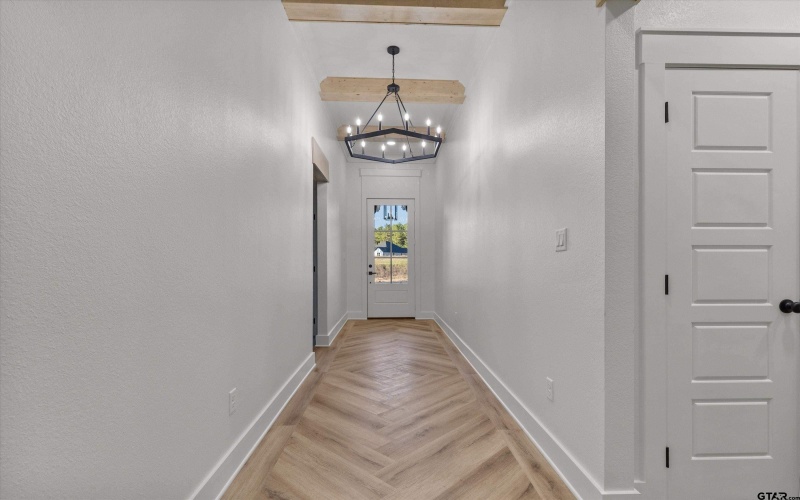 2041 Locklear Ln, Tyler, TX 75703, 4 Bedrooms Bedrooms, ,2 BathroomsBathrooms,Residential,For Sale,2041 Locklear Ln,25004925