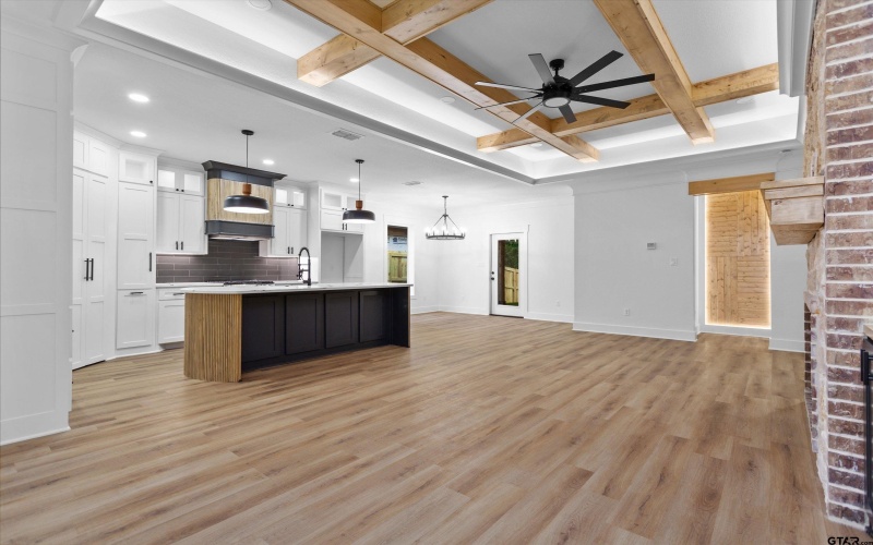 2065 Locklear Ln, Tyler, TX 75703, 4 Habitaciones Habitaciones , ,2 BañosBaños,Residential,En Venta,2065 Locklear Ln,25004926