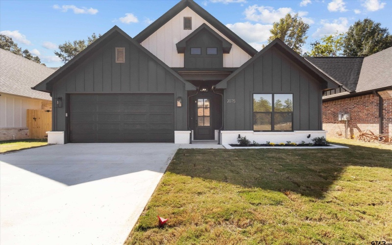 2075 Locklear Ln, Tyler, TX 75703, 4 Habitaciones Habitaciones , ,2 BañosBaños,Residential,En Venta,2075 Locklear Ln,25004928