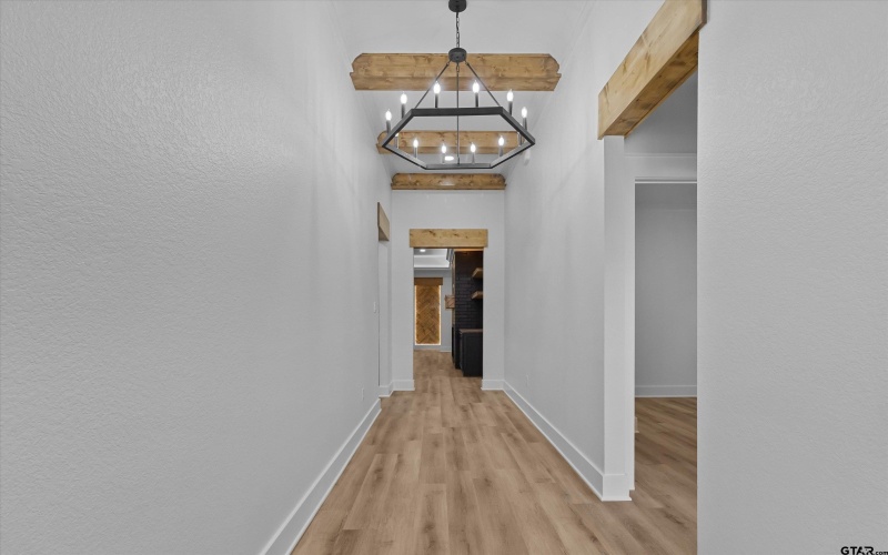 2075 Locklear Ln, Tyler, TX 75703, 4 Habitaciones Habitaciones , ,2 BañosBaños,Residential,En Venta,2075 Locklear Ln,25004928