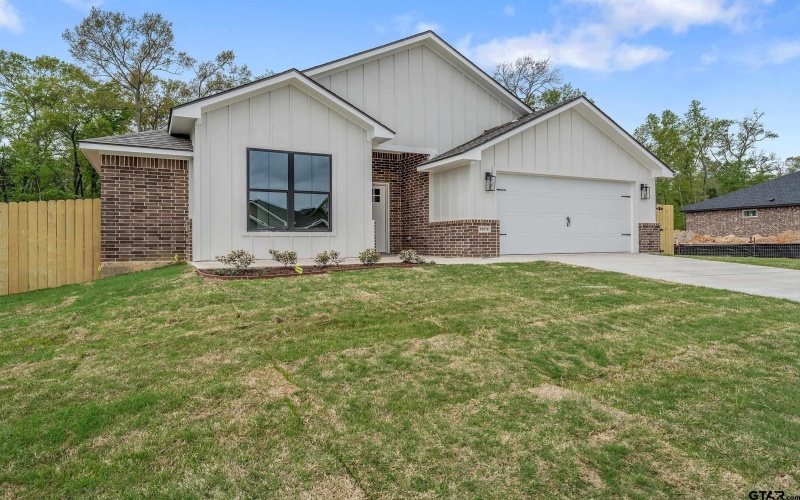 16218 Crossing Circle, Lindale, TX 75771, 3 Habitaciones Habitaciones , ,2 BañosBaños,Residential,En Venta,16218 Crossing Circle,25005274