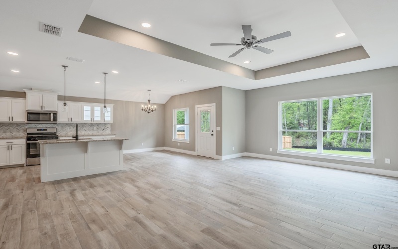 16218 Crossing Circle, Lindale, TX 75771, 3 Habitaciones Habitaciones , ,2 BañosBaños,Residential,En Venta,16218 Crossing Circle,25005274