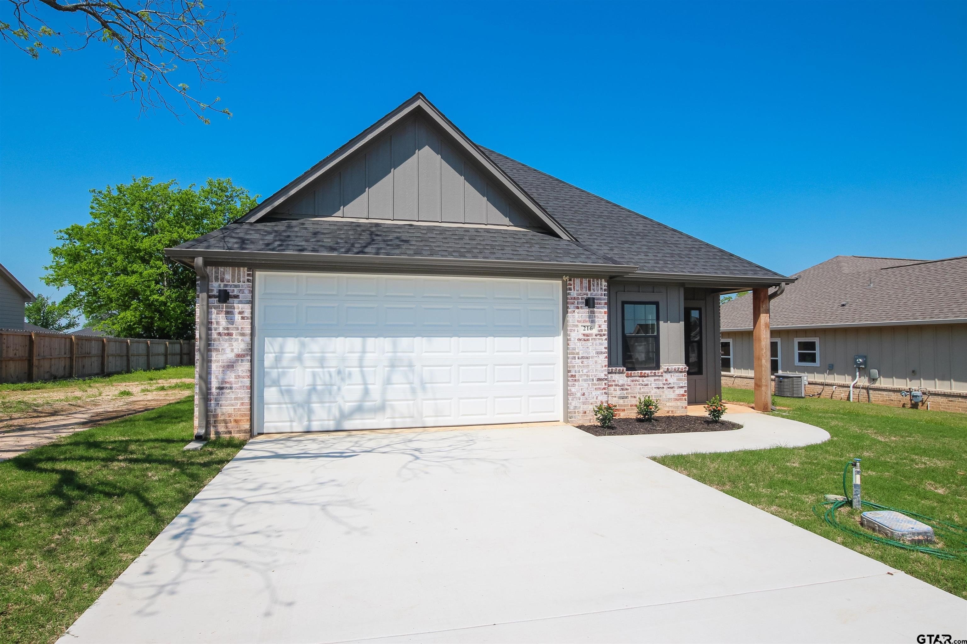 216 Nolan Farms Blvd, Winona, TX 75792, 3 Bedrooms Bedrooms, ,2 BathroomsBathrooms,Residential,For Sale,216 Nolan Farms Blvd,25005297