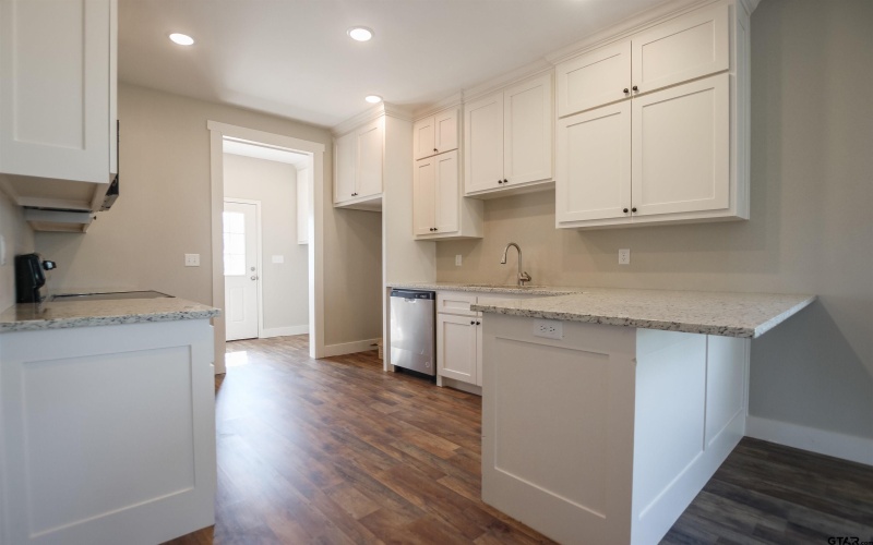 219 Nolan Farms Blvd, Winona, TX 75792, 3 Bedrooms Bedrooms, ,2 BathroomsBathrooms,Residential,For Sale,219 Nolan Farms Blvd,25005299