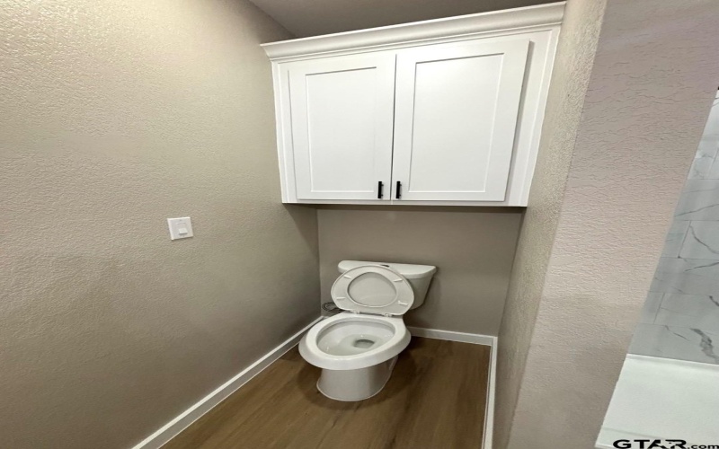2316 HUGHEY DRIVE, Tyler, TX 75701, 3 Bedrooms Bedrooms, ,2 BathroomsBathrooms,Residential,For Sale,2316 HUGHEY DRIVE,25005479