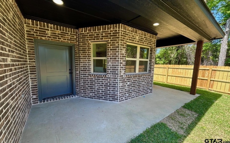 2316 HUGHEY DRIVE, Tyler, TX 75701, 3 Bedrooms Bedrooms, ,2 BathroomsBathrooms,Residential,For Sale,2316 HUGHEY DRIVE,25005479